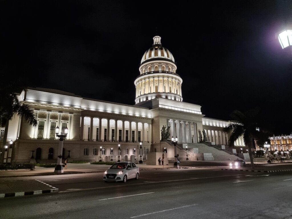 capitolio la habana noche